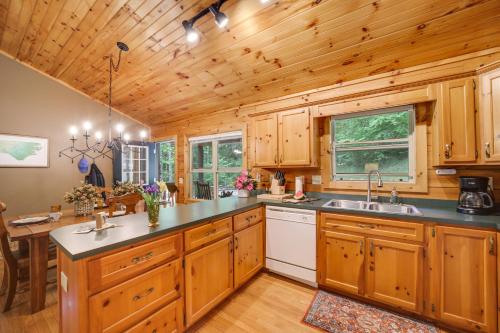Peaceful Smoky Mountain Cabin with Deck and Firepit! - image 8