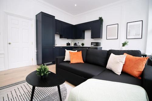 Bath Views at Kingsmead Flat, Bath (photo 4)