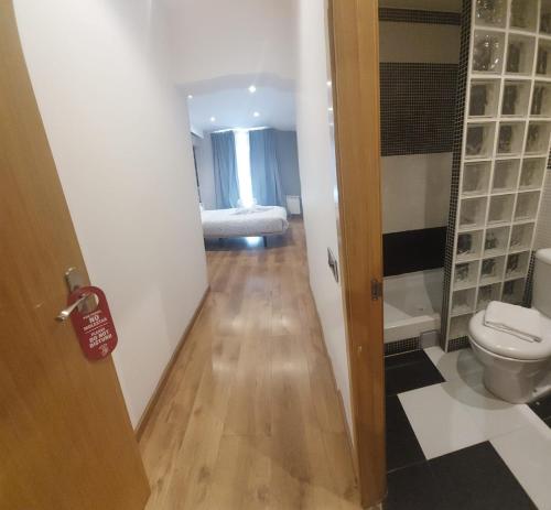 Hostal New Life Madrid - image 4