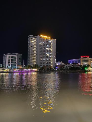 High-class apartment with beautiful river view