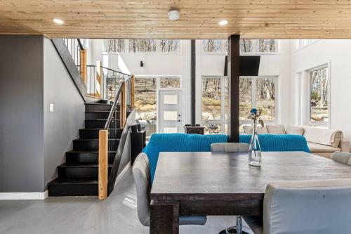 Cozy, luminous and charming retreat in Grenville-Sur-La-Rouge (QC)