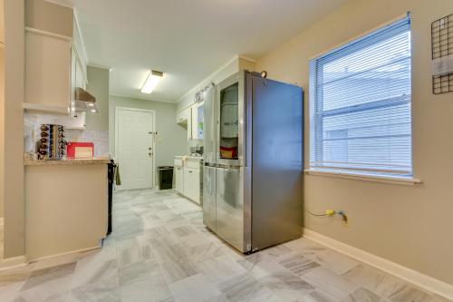 Lovely Little Rock Home with Fire Pit and Yard! Lovely Little Rock Home with Fire Pit and Yard!