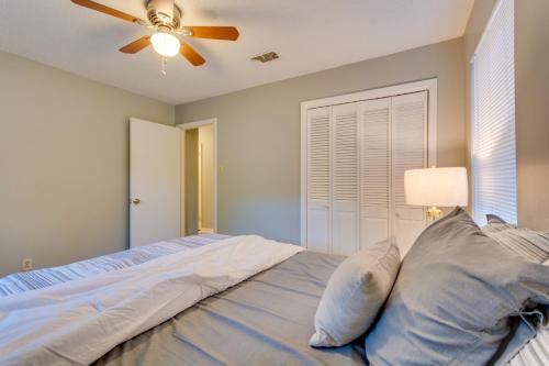 Lovely Little Rock Home with Fire Pit and Yard! Lovely Little Rock Home with Fire Pit and Yard!