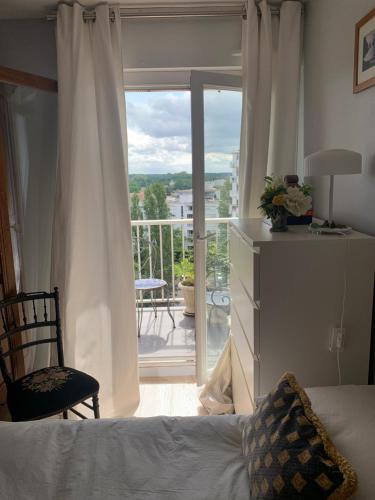 Le rondo — other in 11 Avenue des Tourelles de Charlin, apt 345 etage 9, Mérignac France, 33700