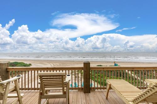 Always 5 OClock home in Crystal Beach, USA