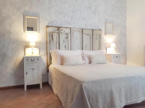 One bedroom apartement with shared pool enclosed garden and wifi at Lisciano Niccone