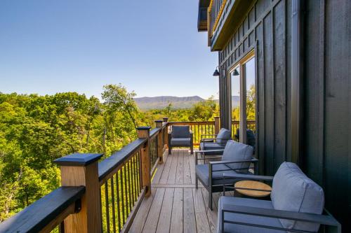 Mountain Waters w/ Theater+HotTub,Pool,GameRoom! Mountain Waters w/ Theater+HotTub,Pool,GameRoom!