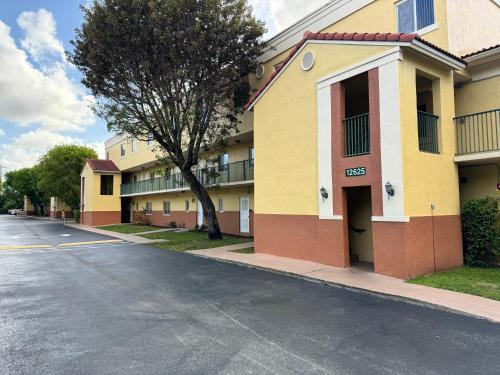 Apartamento en kendall Miami 2 Habitaciones y 3 banos in The Crossings