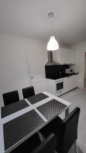 Kitchen, Upea saunallinen kolmio in Nokia