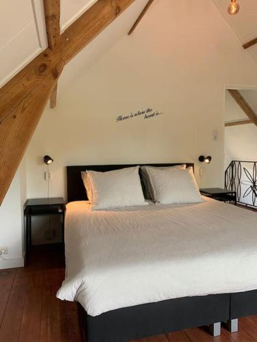 Bosrijke vrijstaande woning in Vennewater