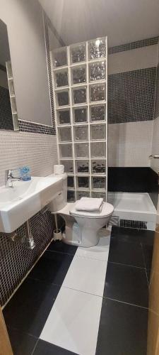 Hostal New Life Madrid - image 13