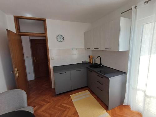 Apartments and Rooms Irena - image 12