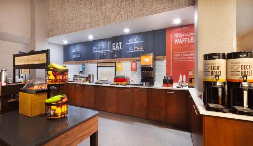 Hampton Inn Athens - image 6