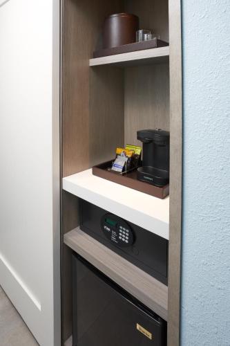 Hilton Cocoa Beach Oceanfront Room Type - Junior Suite