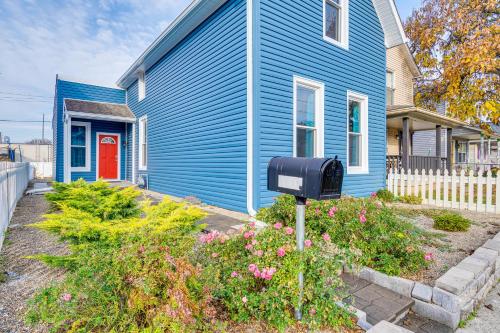 Quiet Indy Home with Backyard and Deck 1 5 Mi to Dtwn - image 14