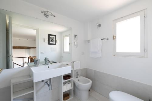 Trastevere Charming Penthouse - image 2