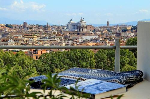 Sant'Onofrio Terrace Apartment - image 12