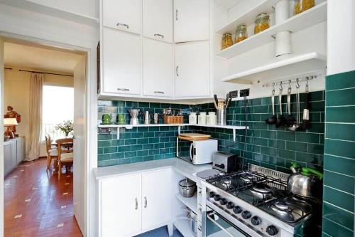 Sant'Onofrio Terrace Apartment - main image