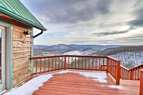 Mountaintop Chalet- 15 Min to Snowshoe Resort - main image