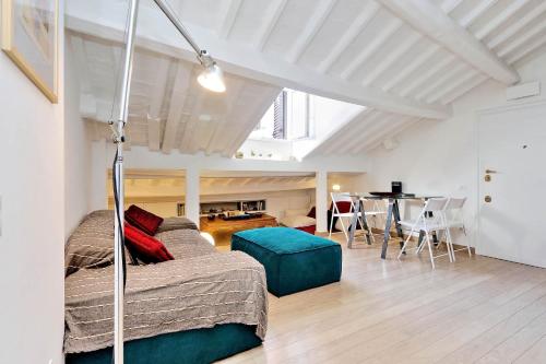 Pantheon Charming Attic | Romeloft - image 9