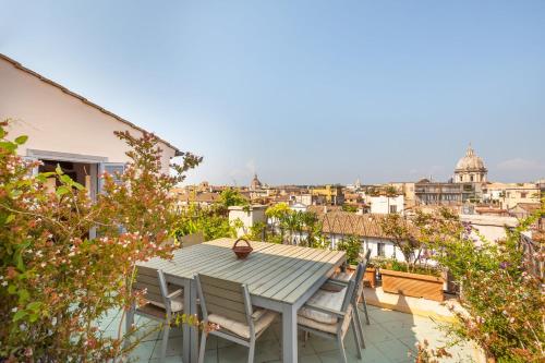 Farnese Stunning Penthouse | Romeloft - image 2