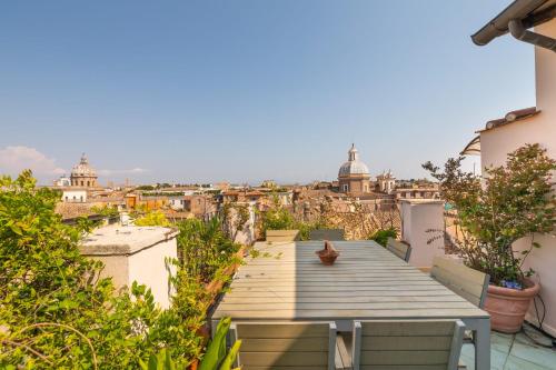 Farnese Stunning Penthouse | Romeloft - image 12