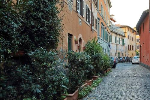 Trastevere Charming Loft | Romeloft - image 4