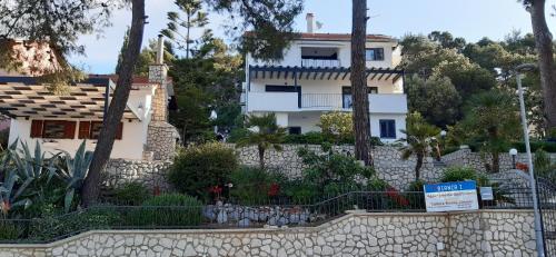 Apartments & Rooms Bianca