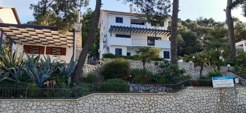 Apartments & Rooms Bianca