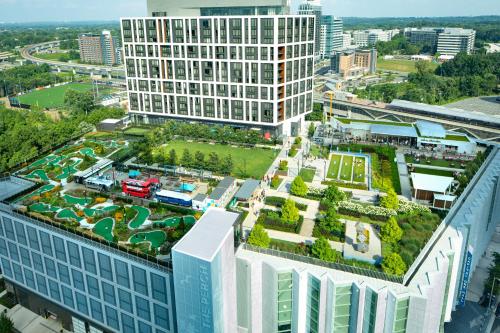 . The Watermark Hotel