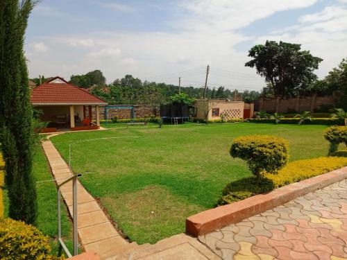 8 BEDROOM VILLA-Runda Gigiri Homestay