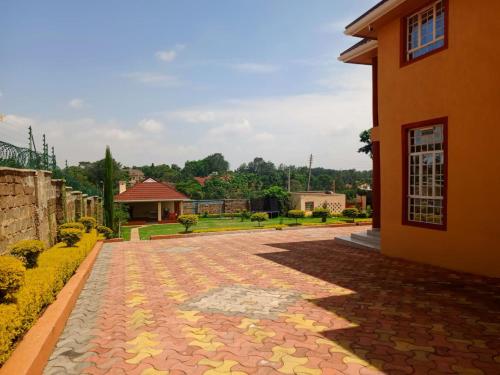 8 BEDROOM VILLA-Runda Gigiri Homestay