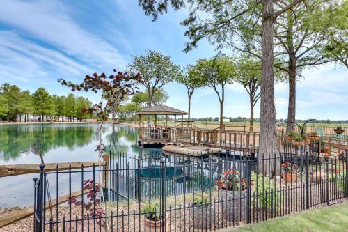 . Hornersville Vacation Rental w/ Private Pond!