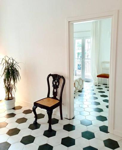 Stylish City Flat Near Promenade 2