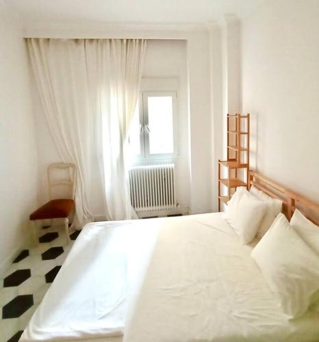 Stylish City Flat Near Promenade 5