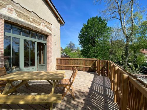 Au calme, grand appartement avec terrasse