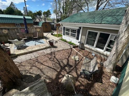 ทัศนียภาพ, The Charleston Inn Hendersonville NC in เฮนเดอร์สันวิลล์ (NC)