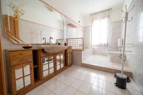 Standard Double Room with Shared Bathroom