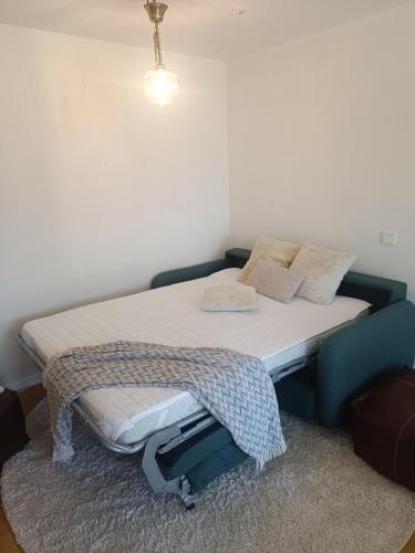 Modern, private & fully equipped for 3 & 2 children, near forest, with kitchen washer, pets friendly, Floda (photo 8)