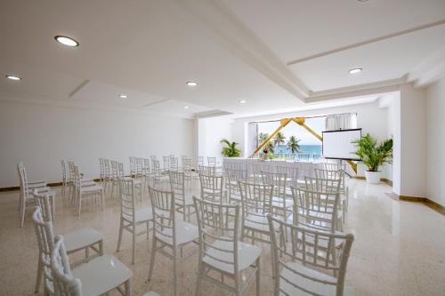 554954713 Hacienda Samana Bay Hotel