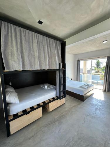 Straw Hat Surf Hostel & Bar in Puerto Escondido