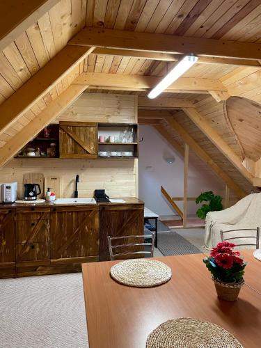 厨房, Enjoy the quiet nature in our unique cottage in 奥雷奇奥瓦博顿