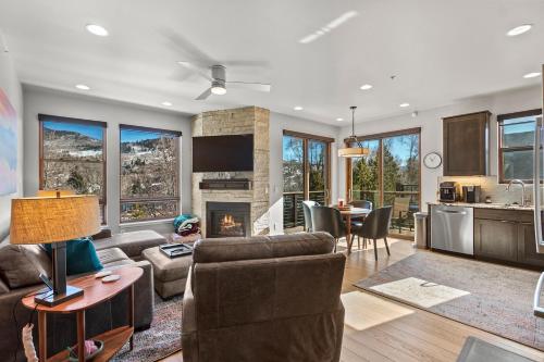 Blue River Flats 302 by Great Western Lodging