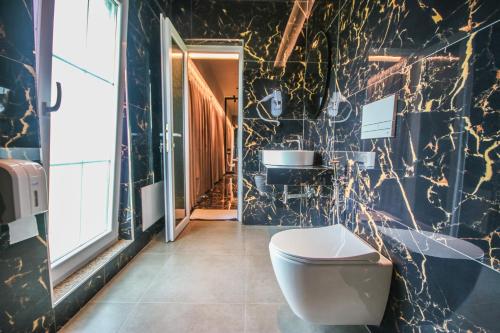 Atrium Hotel, Tirana (photo 5)