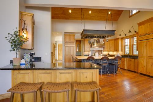 Cozy Buffalo Lodge by Great Western Lodging in Silverthorne, USA