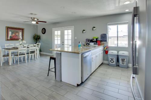 Las Vegas Retreat w/ Yard < 5 Mi to Strip!, Las Vegas (foto 11)
