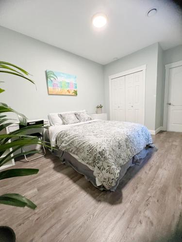 Quiet Guest Suite in Beautiful Victoria Core in Victoria, Canada