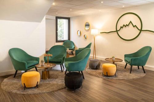 Best Western Voiron Centre Hotel de charme Saint-Étienne-de-Crossey