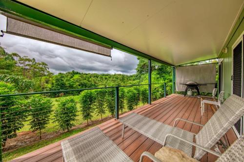 Erkély/terasz, Mena Creek Flower House in Mena Creek