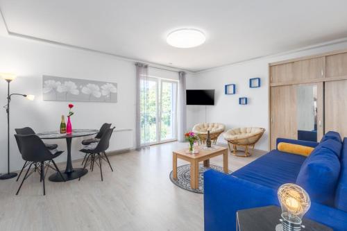 Figaro Vrsar with Pool and Garden for 4 Persons in Petalon